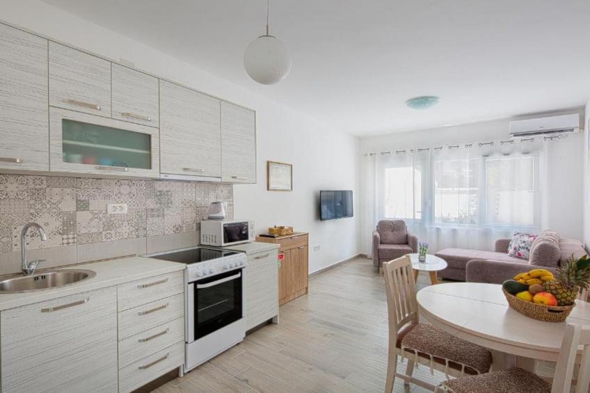 Stylish Kotor Bay Escape Apartments  - One bedroom Apartment 2 - foto 6