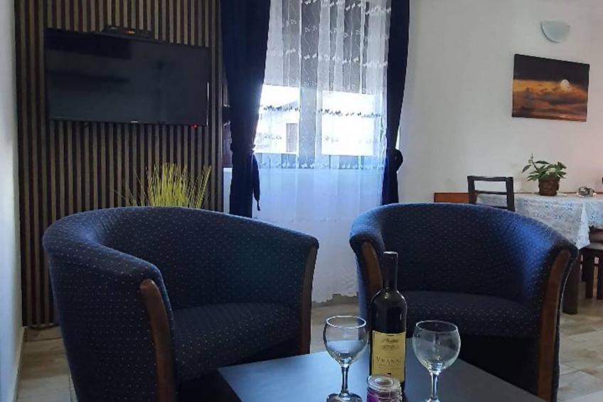 Comfort Accommodation Baošići Montenegro-One Bedroom Apartment with Terrace (1) - foto 2