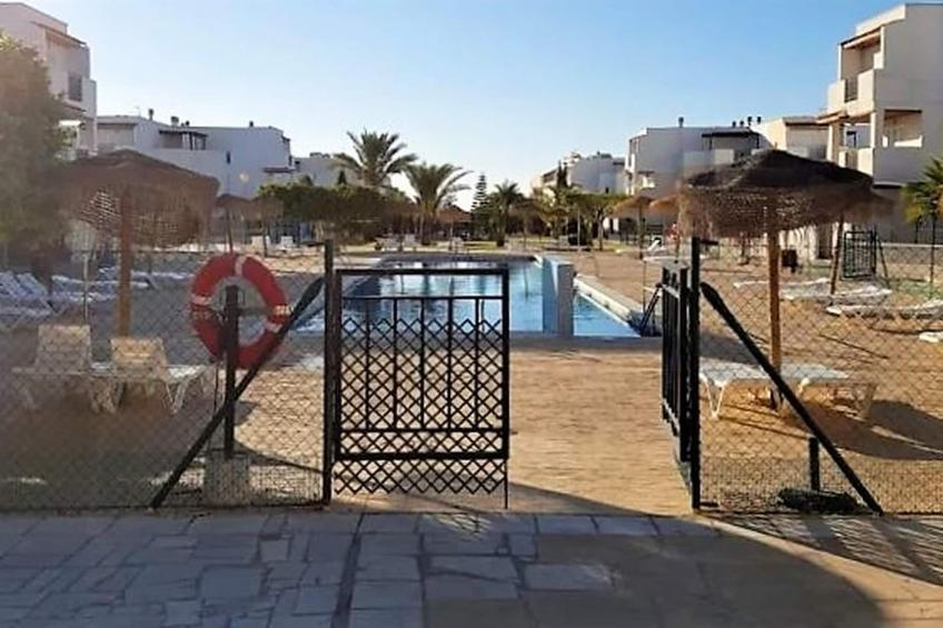 Natura World Duplex con patio privado 2b - foto 13