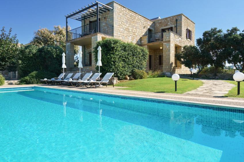 Villa aus Stein, privater Pool, BBQ 30m zum Strand - foto 9