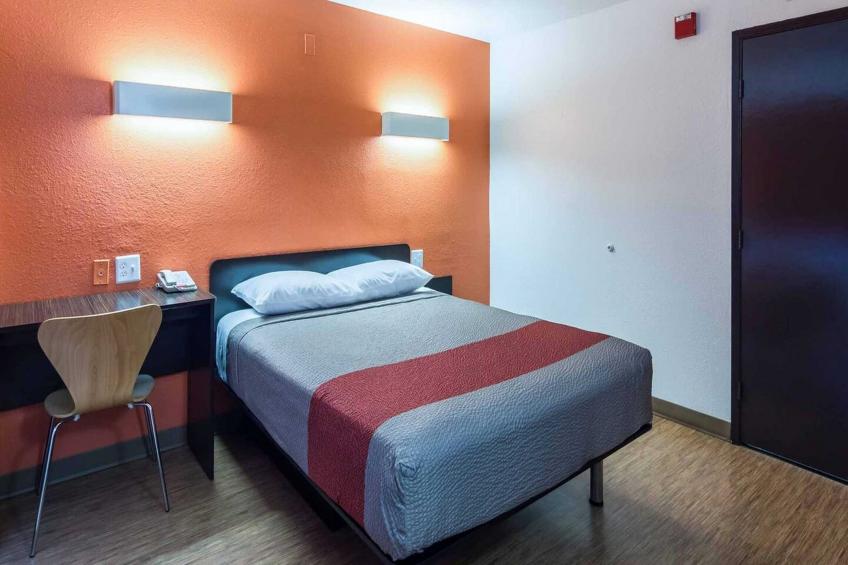 1 Full Bed  Mobility Access RI Shwr Nsmk - foto 9