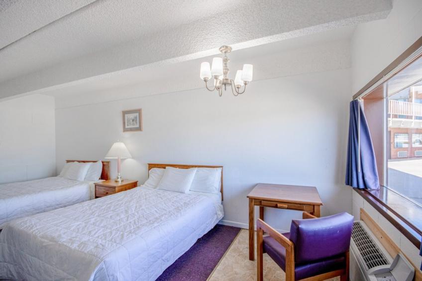 2 Queen Beds Non-Smoking