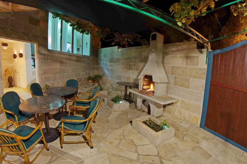 Gesamtes Ferienhaus in Sumartin mit Privatem Pool - foto 5