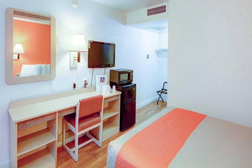 1 Queen Bed  Smoking - foto 11