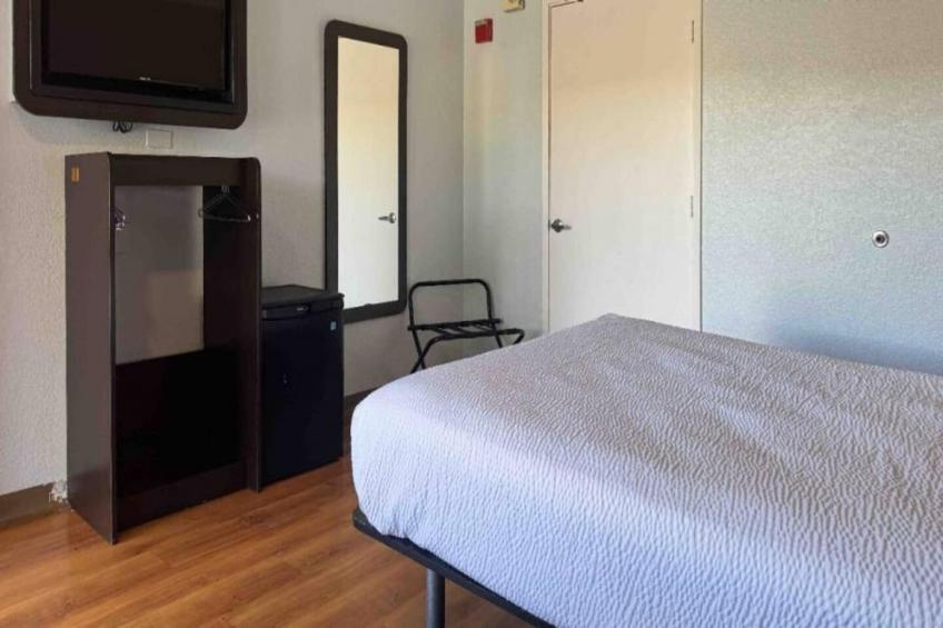 1 Queen Bed - foto 26