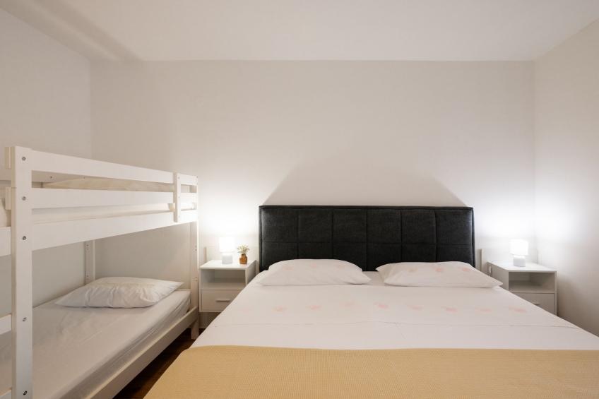 Three-Bedroom House - foto 15