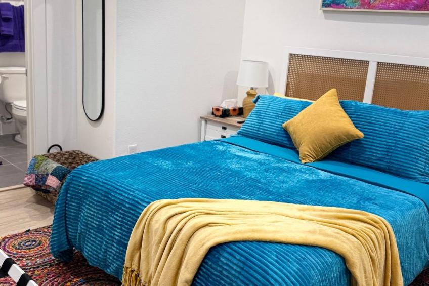 H-Town Trendy Retreat mit atemberaubendem Skyline-Blick - foto 12