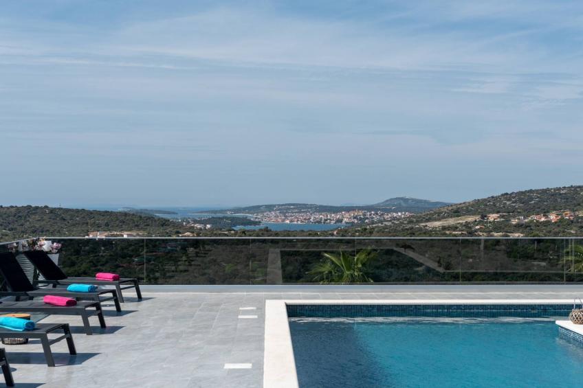 Luminous Infinity Villa with Pool and Gym - Six Bedroom Villa with Pool - foto 36