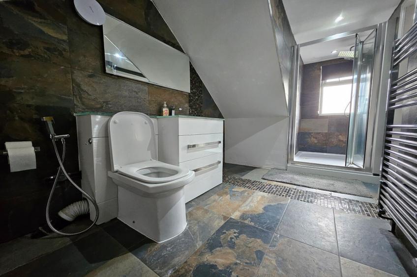 EN_WOR002_Three Bed Room Apartment (12 guests) - foto 43