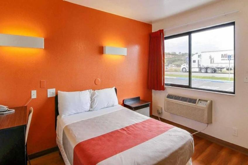 1 Queen Bed - foto 11