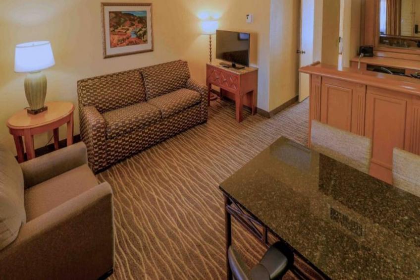 2 Full Beds  Non-Smoking Kitchen - foto 6