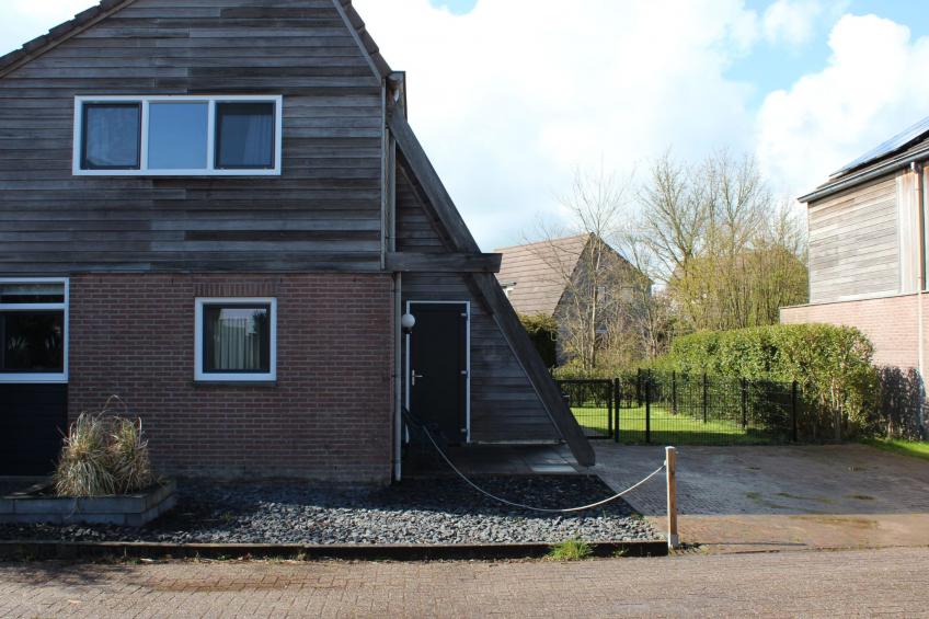 mit Blick auf das Wasser - foto 2