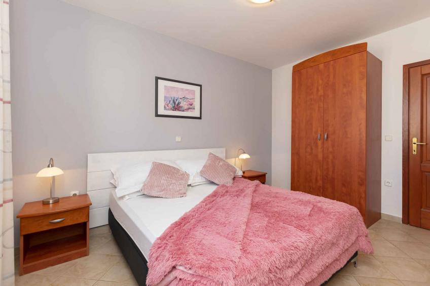 Vakantiewoning met balkon en zwembad - VW-56WCH - foto 18