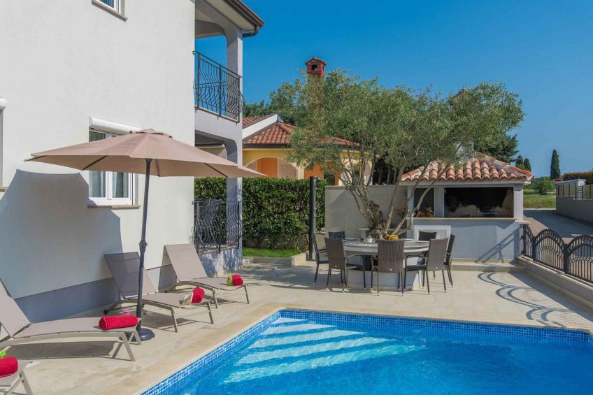 Holiday apartment with pool - BF-NXGFC - foto 6