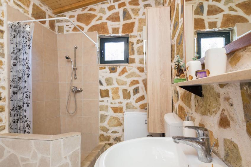 Schöne Steinvilla Divino mit Pool und Ausblick - foto 27