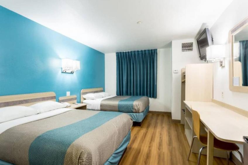 2 Full Beds  Smoking - foto 7