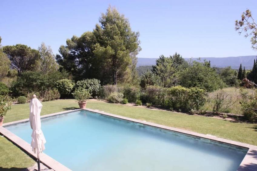 Bastide avec piscine 3 terrasses dans un écrin de verdure - foto 8