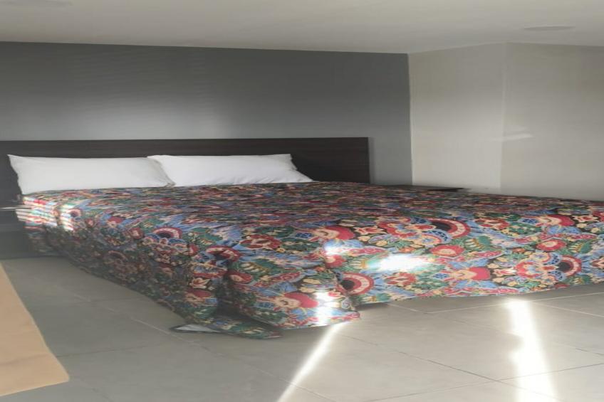 King Bed  Non-Smoking - foto 12