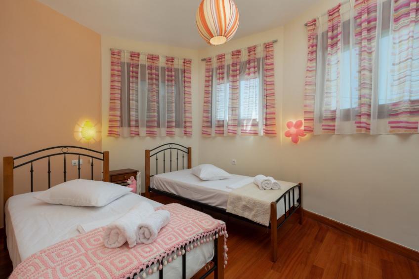 Familienvilla mit privatem Pool, Tischtennisplatte und Fußballtisch - foto 53