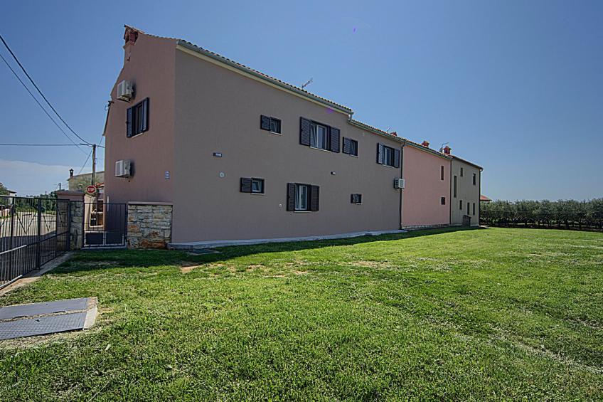 Villa mit Garten, Grill und Terrasse - foto 10