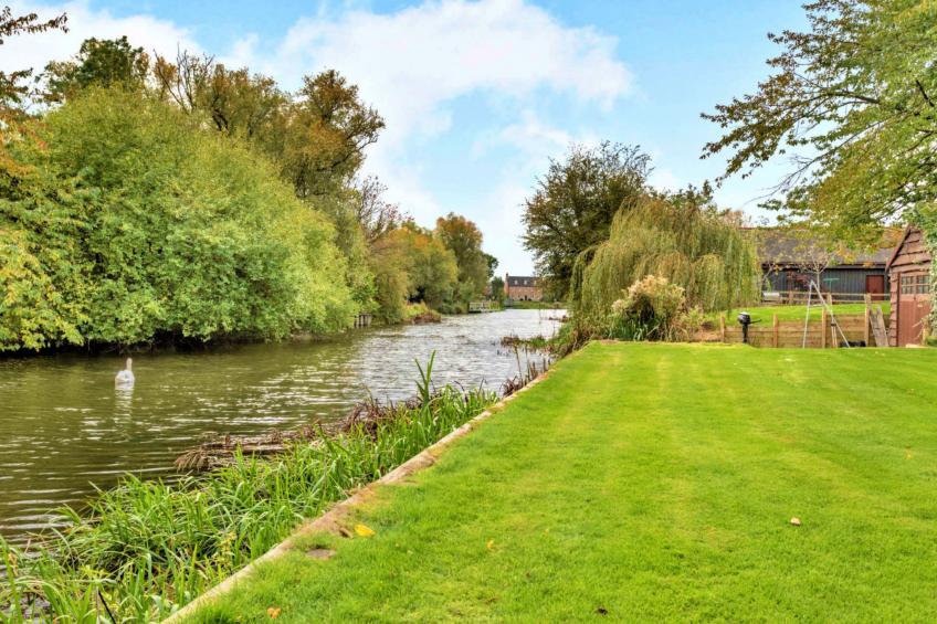 Islip Mill House - Beautiful Riverside Home - foto 6