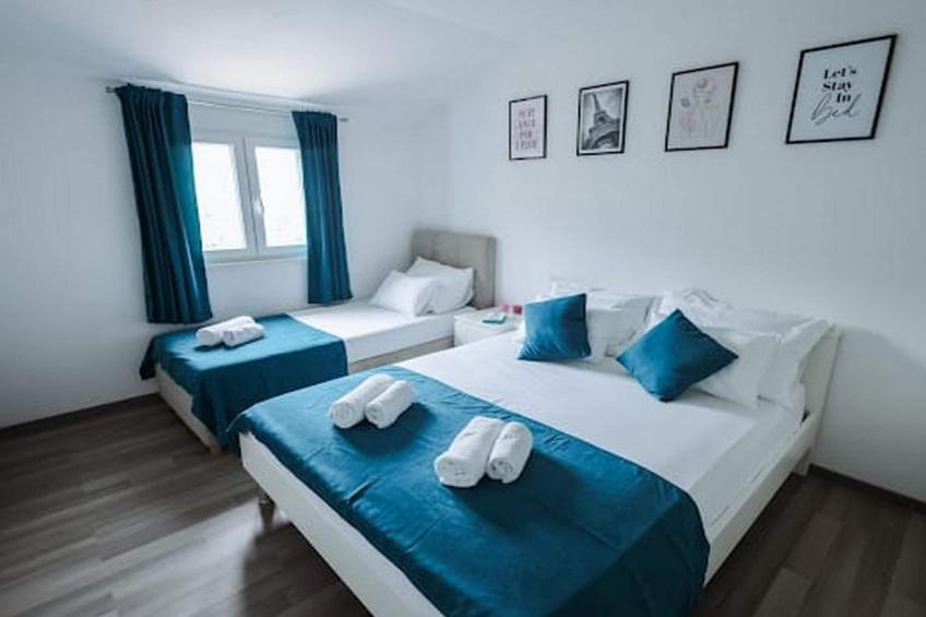 Exclusive Elegant Villa with Pool in Kastel Novi - Seven Bedroom Villa with Pool - foto 9