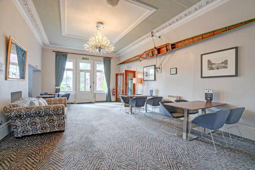 Classic Double River view Staines ex Mercure - foto 21