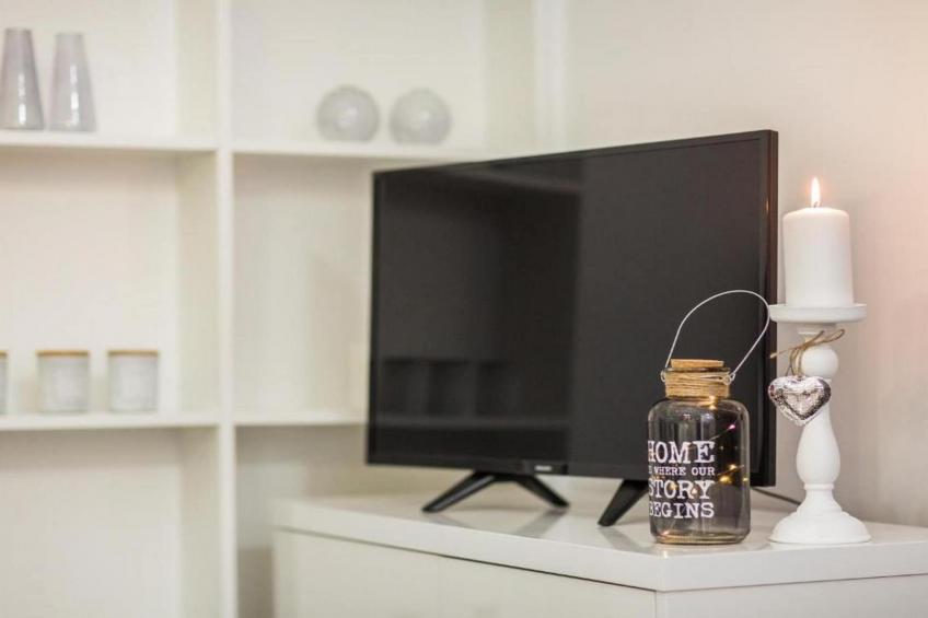 Charming Villa with Outdoor Pool, BBQ, and Sun Deck in Tranquil Kaštela Area - Five bedroom Villa - foto 6