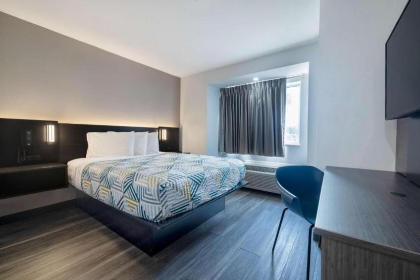 1 Queen Bed  Nsmk Micfridge - foto 11