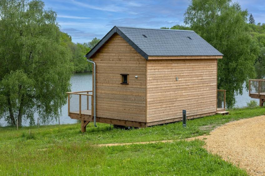 Le Domaine des MonÃ©diÃ¨res - Cabane de charme vue Lac 2ad  2enf -12ans - foto 10