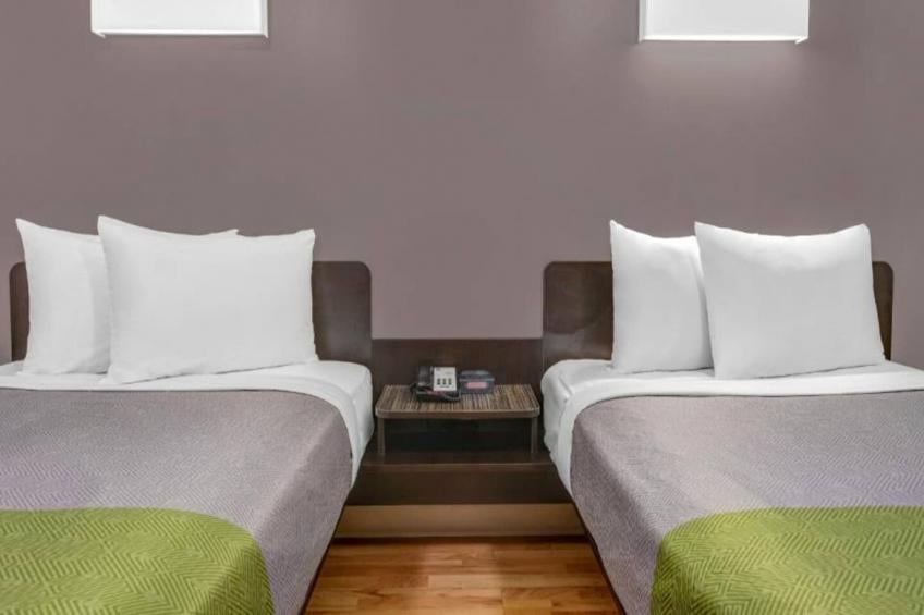 2 FULL BEDS  SMOKING - foto 8