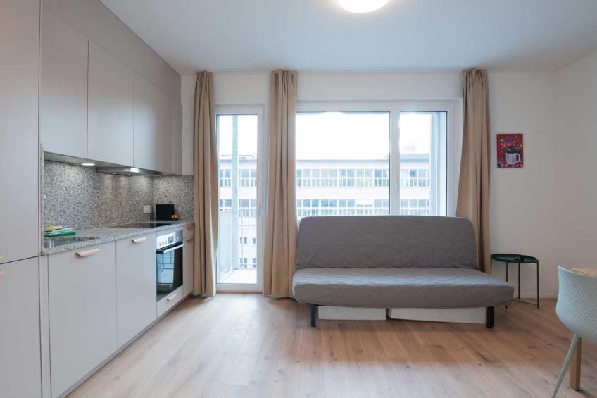 ZH Red 3 - Letzigrund HITrental Apartment