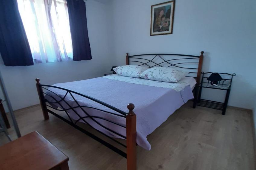 Tranquil Holiday Home with Pool, Garden, and Playground in a Peaceful Countryside Setting - Three Bedroom Holiday Home - foto 11