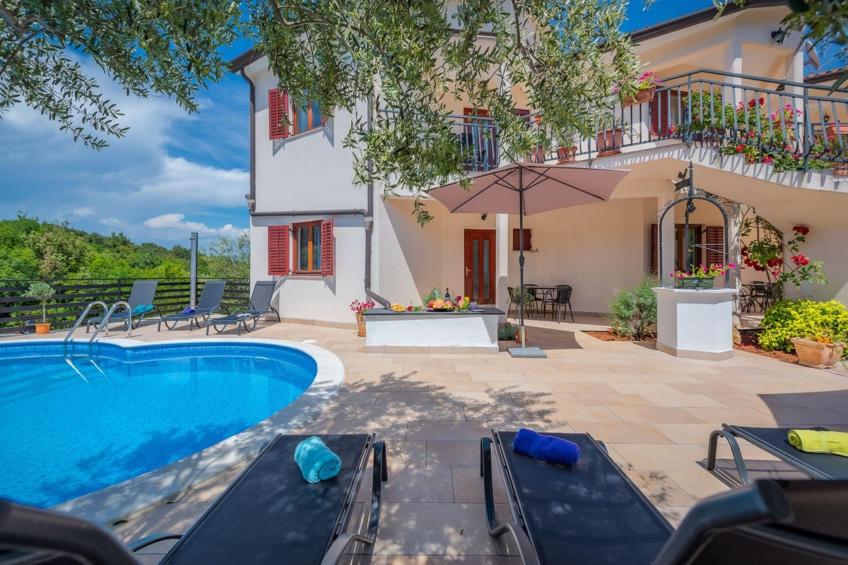 Lara 8 - Shared Pool, Sauna, Jacuzzi