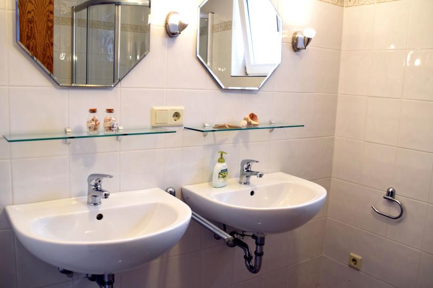 für sechs Personen mit Terrasse im Erdgeschoss gelegen - foto 13