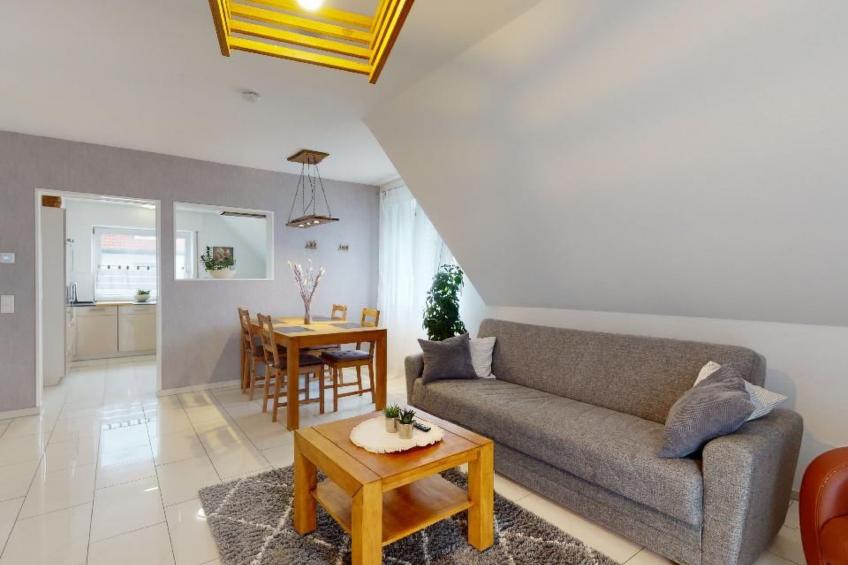 Helle Familienfreundliche Barrierefreie Wohnung