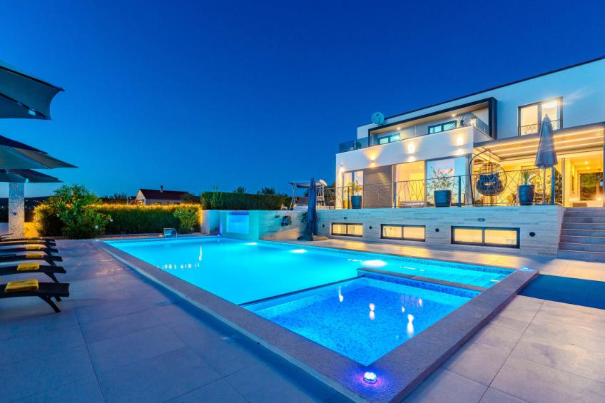 Beautiful villa Lara in Vrana with pool - foto 18