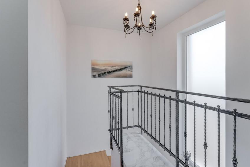 Haus in Pinezići mit privatem Pool - foto 30