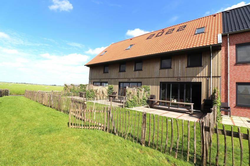 Friese villa 9 in Leons