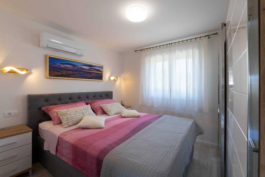 Kastel Stari Sunny Downtown Apartment with Terrace - One Bedroom Apartment with Terrace - foto 8