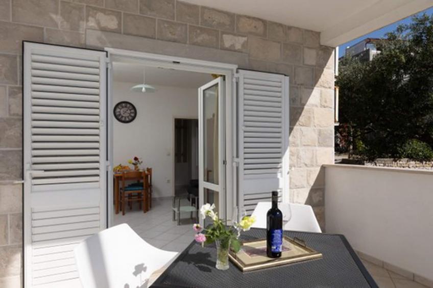House Rašica - One Bedroom Apartment with Terrace and Sea view (1) - foto 18
