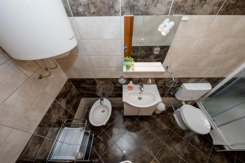 Three Bedroom Apartment with Terrace 2 - foto 10