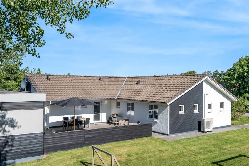 "Guthbrand" - 1.3km from the sea