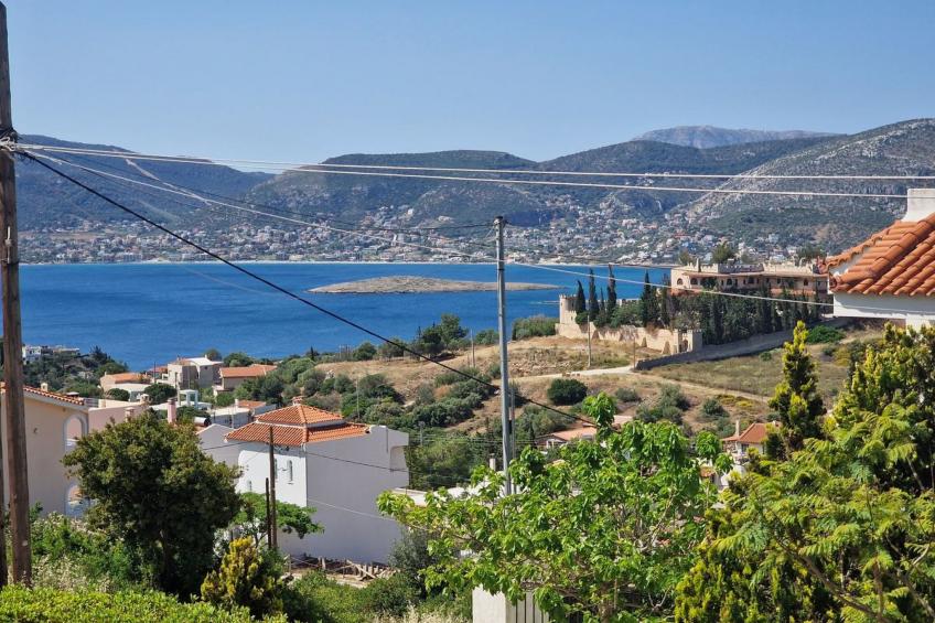 Vollständig umschlossene und großzügig angelegte dreistöckige Ferienvilla mit f - foto 34