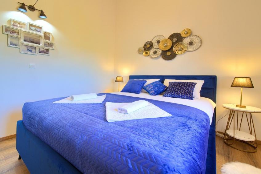 Elegant and Vibrant Apartment with Terrace and Sea View - Two Bedroom Apartment with Terrace and Sea View - foto 12