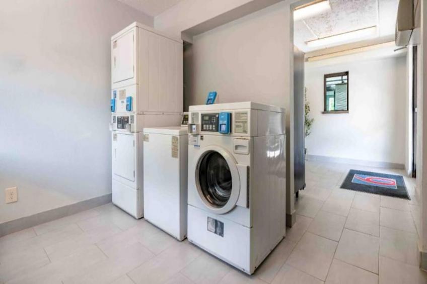 2 Full Beds  Mobility Access RI Shower Nsmk - foto 22