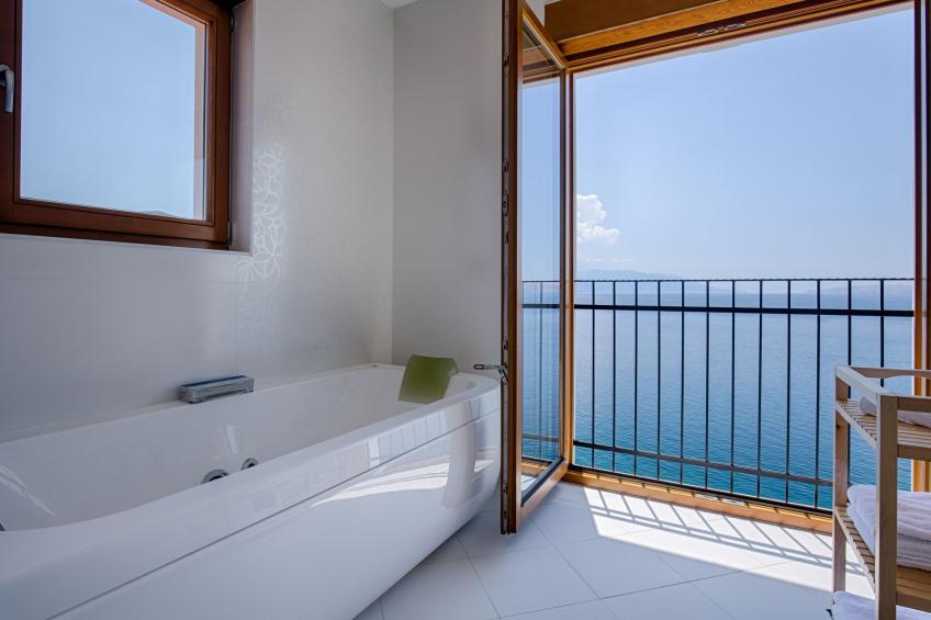 Wohnung "Zayml Povile" mit Blick auf das Wasser - foto 11