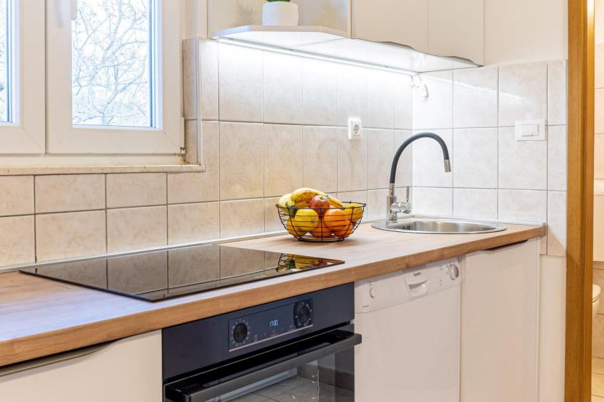 Spacious Prgomet Retreat with Private Pool, Fitness Centre, and Garden - Three Bedroom Villa - foto 7