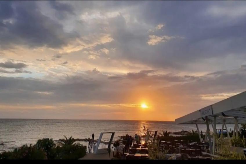 Apartment Take a Look - Three Bedroom Apartment with Terrace - foto 14