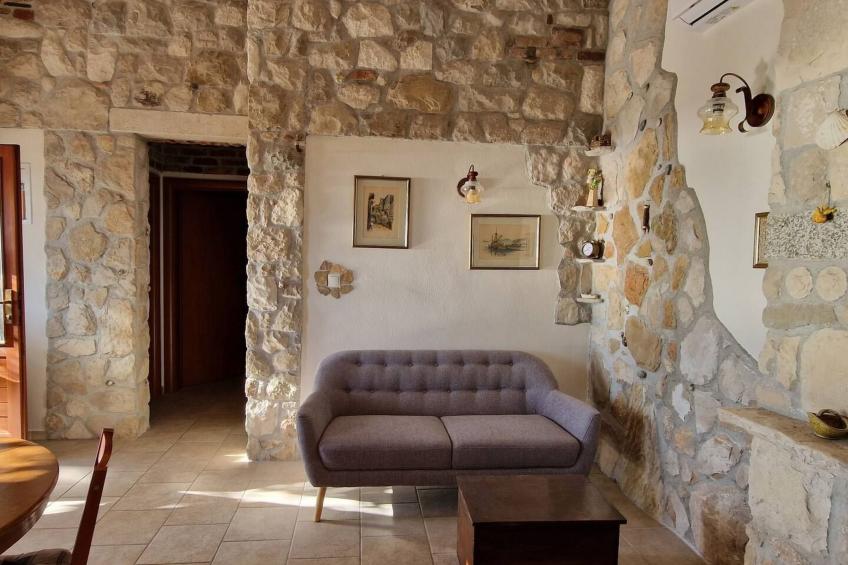 in Kaštel Lukšić mit großer Terrasse und Bergblick - foto 38